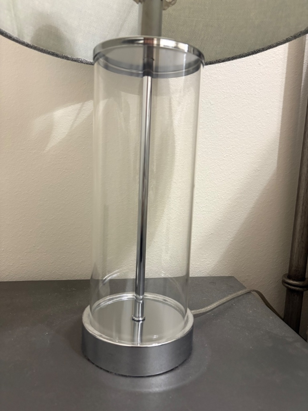 Table Lamp - Picture 4 of 4